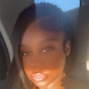 Meet your Posher, Breoncia